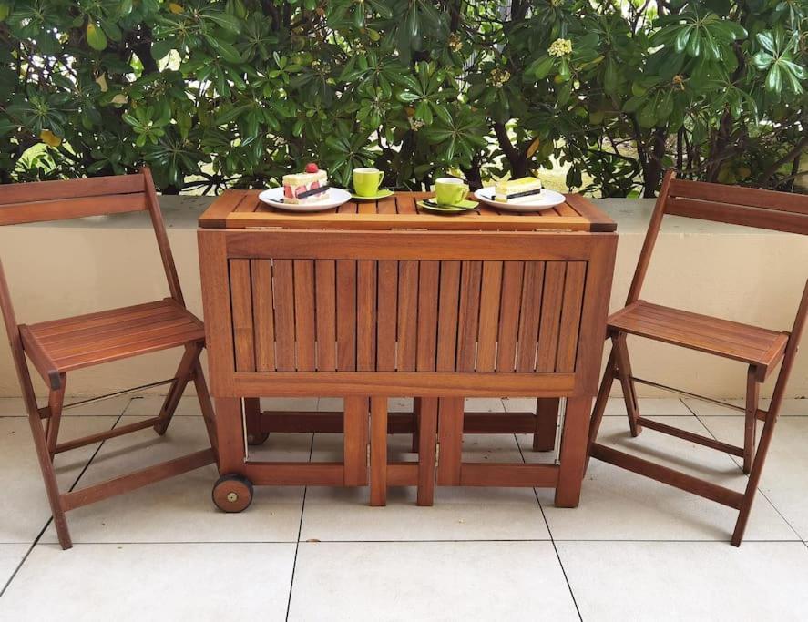 Superbe Studio Avec Terrasse En Front De Mer 芒通 外观 照片